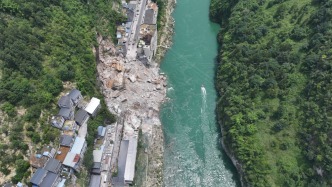 重庆彭水山体垮塌已救出10人，周边1100多人已安全撤离