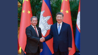 详讯丨习近平会见柬埔寨首相洪玛奈