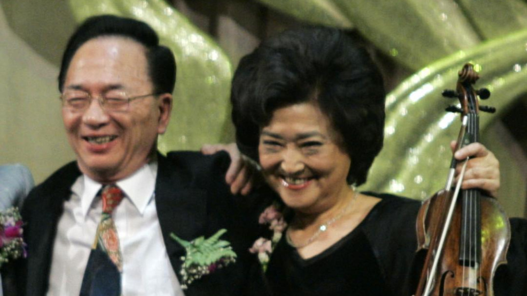 俞丽拿忆陈钢: 从二十几岁到九十几岁,我们一直是朋友