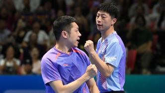 直落三局，“龙蟒组合”马龙/许昕赢得全锦赛男双冠军