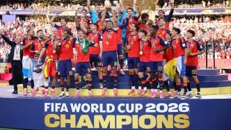 西班牙传控体系发展史：从全能足球到“Tiki-taka”