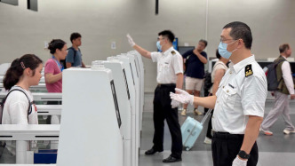 上海邮轮港单日出入境峰值突破2.6万人次