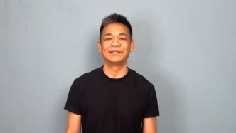 演员孙浩：澎湃新闻12周年生日快乐，愿每一次发问都有回响