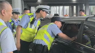 利用虚假定位骗取机场短途票，10名出租车司机被行政处罚