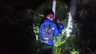 云南一女童上山捡菌失联后获救，迷失方向在废弃木屋躲过暴雨