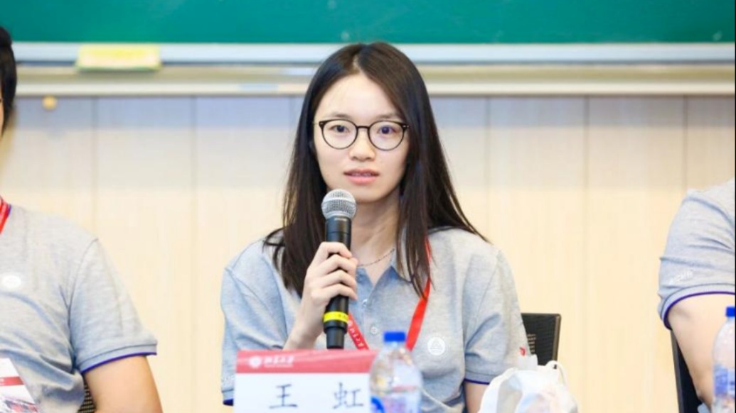 王虹获奖后感言：很幸运能够在合适的时间遇见合适的人，得到正确的引导
