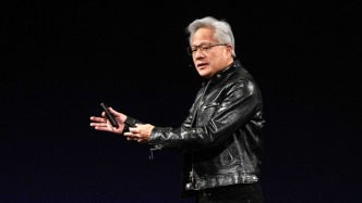 黄仁勋发布首条推文力挺开源AI：世界需要前沿的开源模型