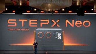 阶跃星辰入局AI手机，STEPX Neo能改写豆包手机的结局吗？