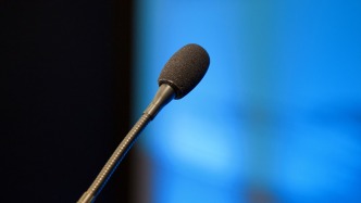 云南勐腊通报女生提醒同学勿睡觉被老师殴打：对涉事教师记过处分