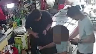 民警到餐馆就餐，一眼认出嫌疑人直接“打包”带走