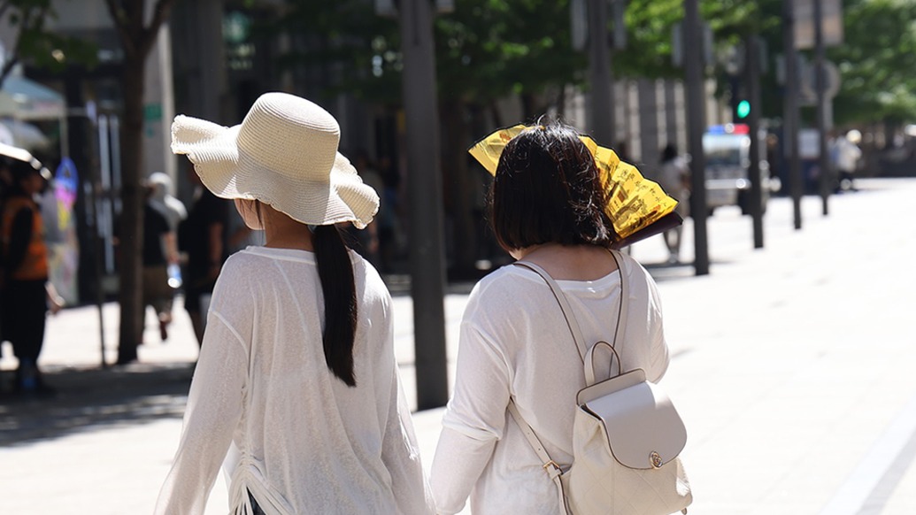 上海发布高温橙色预警：今日中心城区大部最高气温将超37℃