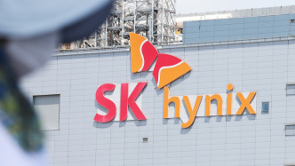 SK海力士韩股盘中跌超19%：高管强调AI投资没有放缓迹象，市场担忧长期协议