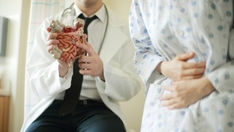 “吃出来、坐出来、熬出来”的肠癌，该如何筛查？｜湃客划重点