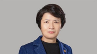 梅兵任天津大学党委书记（副部长级），曾任华东师大党委书记