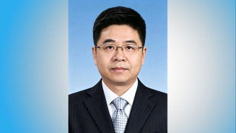 信亚东当选上海市虹口区人大常委会主任