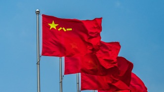 学习时报头版头条：坚持好运用好发展好政治建军这个重要法宝