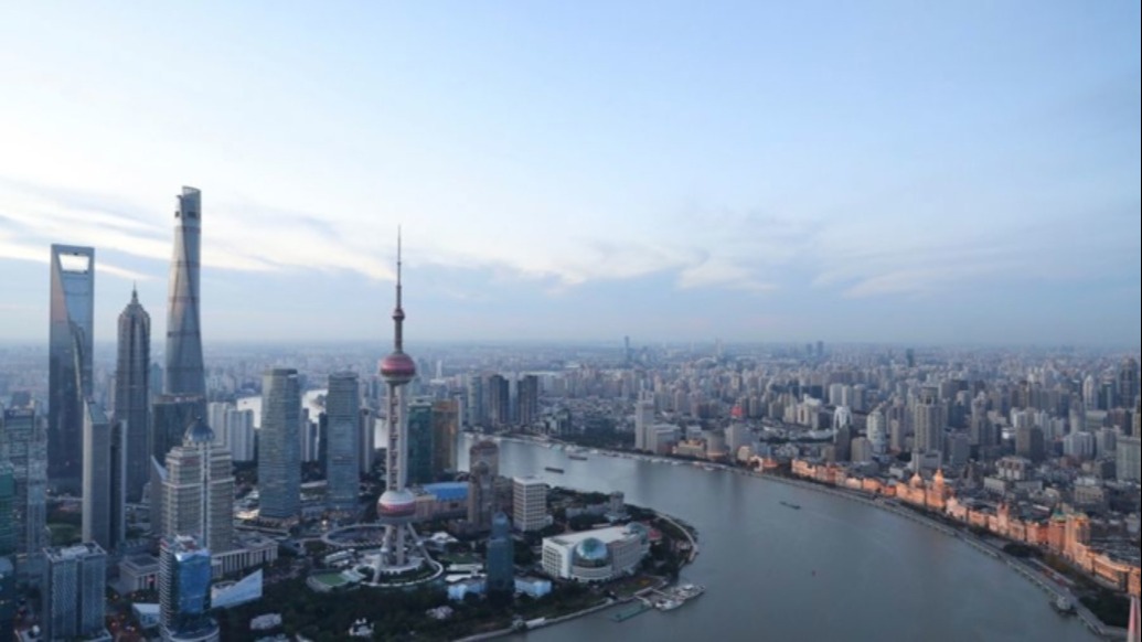 上海市委常委会传达总书记重要讲话精神，研究基础教育、侨务工作、重点领域全面从严治党等