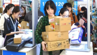 巨头试水集运仓送货上门，快递企业的蛋糕将被分走？