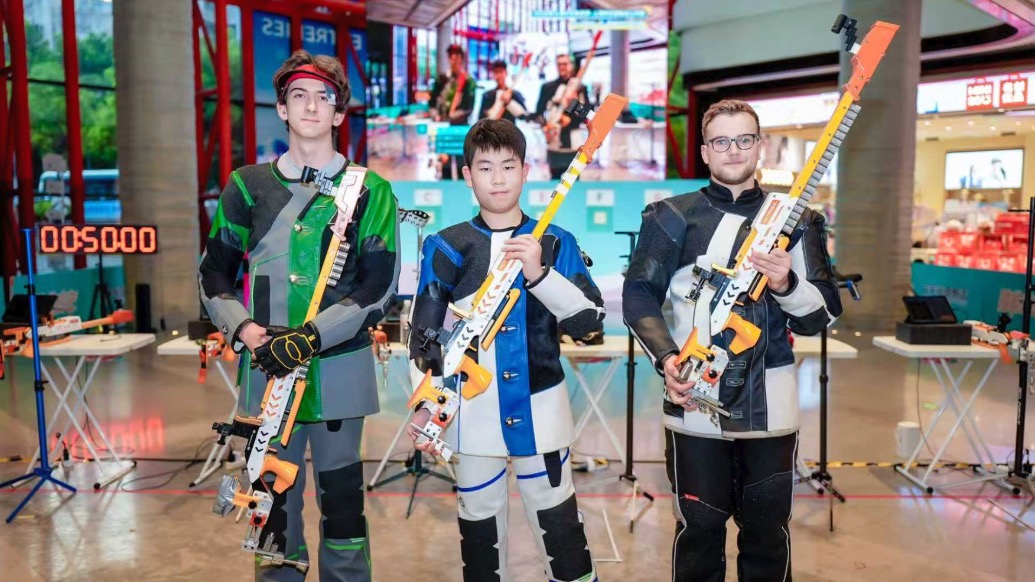 BIU!逛商场就能体验光感射击的乐趣