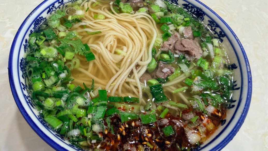 “兰州拉面”多地改名“青海拉面”?青海省拉面产业行业协会:青海人开的店自愿报名,不用交钱