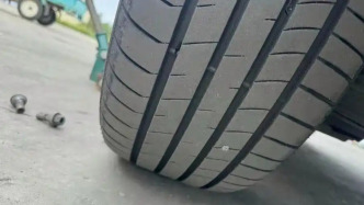 游客反映辉腾锡勒草原周边车辆轮胎被扎，内蒙古察右中旗回应