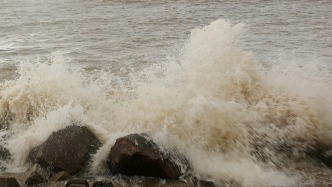 国家海洋预报台发布海浪红色警报