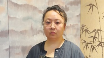 “举报执行局长骚扰索贿”当事人武丽娜首面镜头：希望公布核查结论