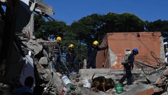 哥伦比亚地震已致132死、570伤