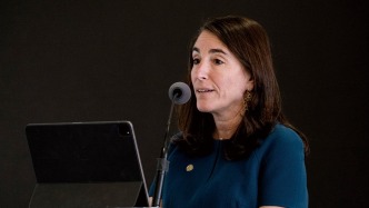美联储今年票委Hammack继续释放鹰派信号：遏制通胀或需多次加息