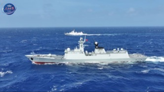 视频丨中国印尼海军位台岛以东海域通航演练现场画面
