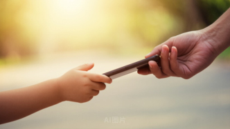 武汉科技大学打通创新链与产业链，推动科技成果转化 “沉睡的产权”成了“生金的产业”