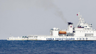 中国海警舰艇编队8月14日在我钓鱼岛及其附属岛屿领海内维权巡航
