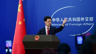普京登上俄日争议岛屿，外交部回应
