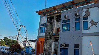 印尼7.7级地震已造成53人死亡