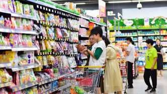 国家统计局：7月社会消费品零售总额同比增长0.6%
