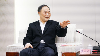 李书福卸任公司董事会主席，吉利汽车：“去家族化的宣言”