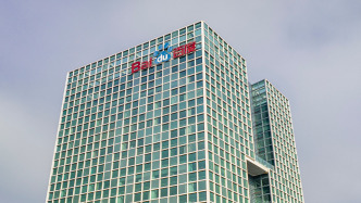 百度二季度营收同比降4%至313亿元，一般性业务收入中AI占比连续两季过半