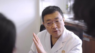 拒绝过度医疗与药物滥用，虞先濬：我不乱开一张单，也不乱开一种药