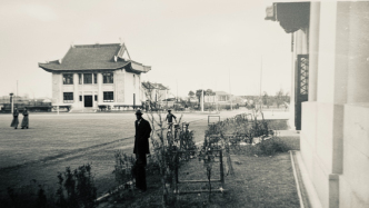 姜鸣|“旧瓶装新酒”:茂飞“大屋顶”建筑和复旦简公堂