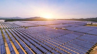 光伏硅片价格一周暴涨40%，但这不是行业反转的信号