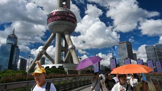 魔都眼丨“四台共舞”前戏？上海通透“水晶天”刷屏
