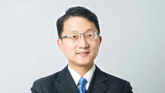 刘劲松大使抵澳履新
