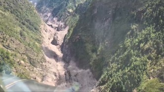 第1现场︱多方救援：首批派出直升机已抵达灾区勘察灾情