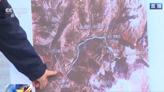 视频丨西藏吉隆口岸上游堰塞湖出现溢流，救援任务暂缓