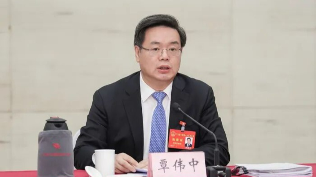 深圳市原市长覃伟中已任广东省人大常委会领导
