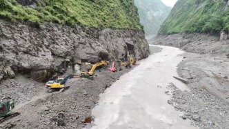 中国安能全力打通距吉隆口岸两公里国道