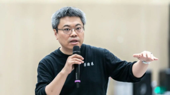 探班黄盈导演《背包客》，众多明星的“崔妈”现身排练厅