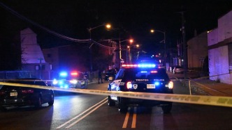 美国两地接连发生枪击事件，共致3死18伤