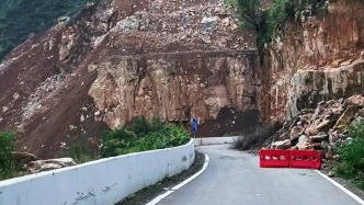 山西花壶线塌方后封路近一年：有人质疑“炸山卖石头”拖延工期，官方回应