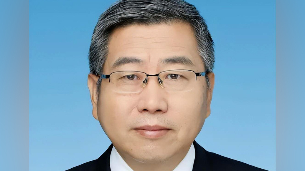 王本强任内蒙古自治区党委常委、自治区政府党组副书记